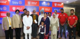 Kings XI Punjab and Rotary Club Chandigarh give Rs.25 lakh to 5 families of martyrs from Punjab and Himachal Pradesh.