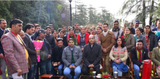Himachal Pradesh CM receives New Year greeting from various people