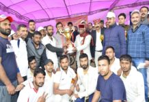 Governor presides over closing ceremony of Shimla Rural Cricket Gold Cup State Competition
